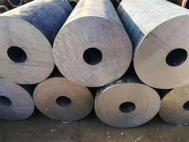 鄂爾多斯35crmo厚壁無縫鋼管